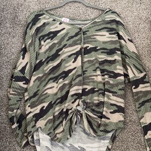 Long sleeve Camo waffle cut shirt! Lrg!